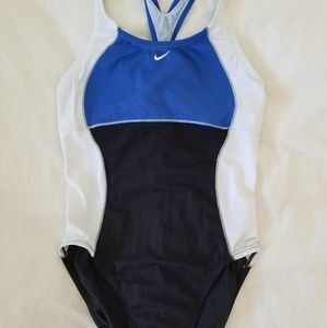 Nike Women's Racerback Swimsuit One Piece Size 4/6